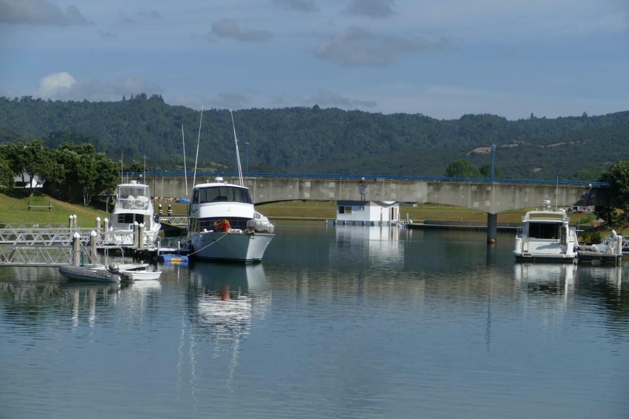 Casa Aquila Bed & Breakfast Whitianga Exterior photo